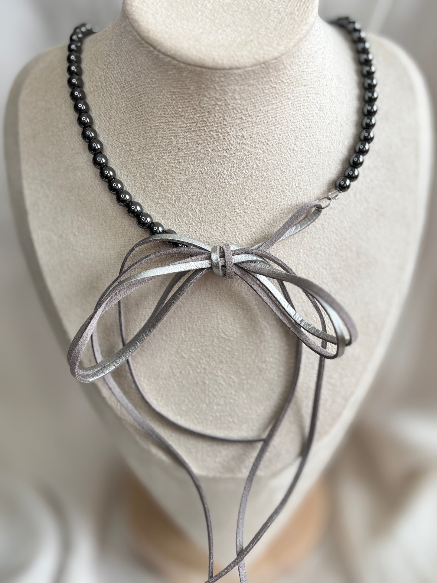Колие Velvet bow Hema
