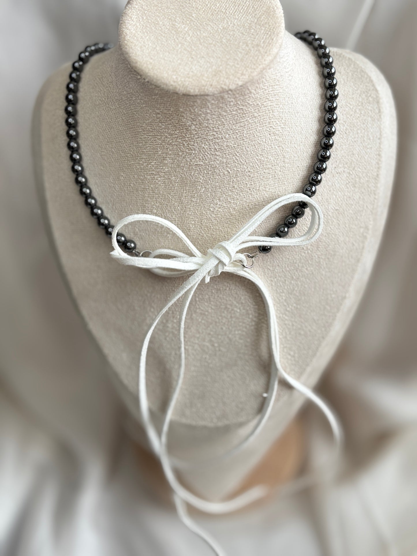 Колие Velvet bow Hema