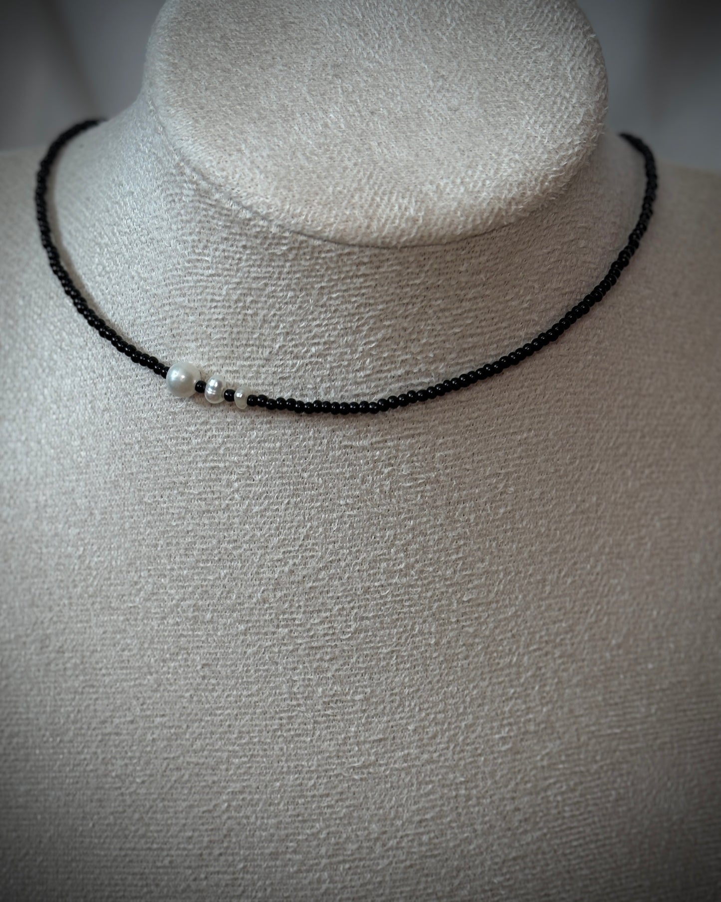 NEW Колие Echoes of Pearls
