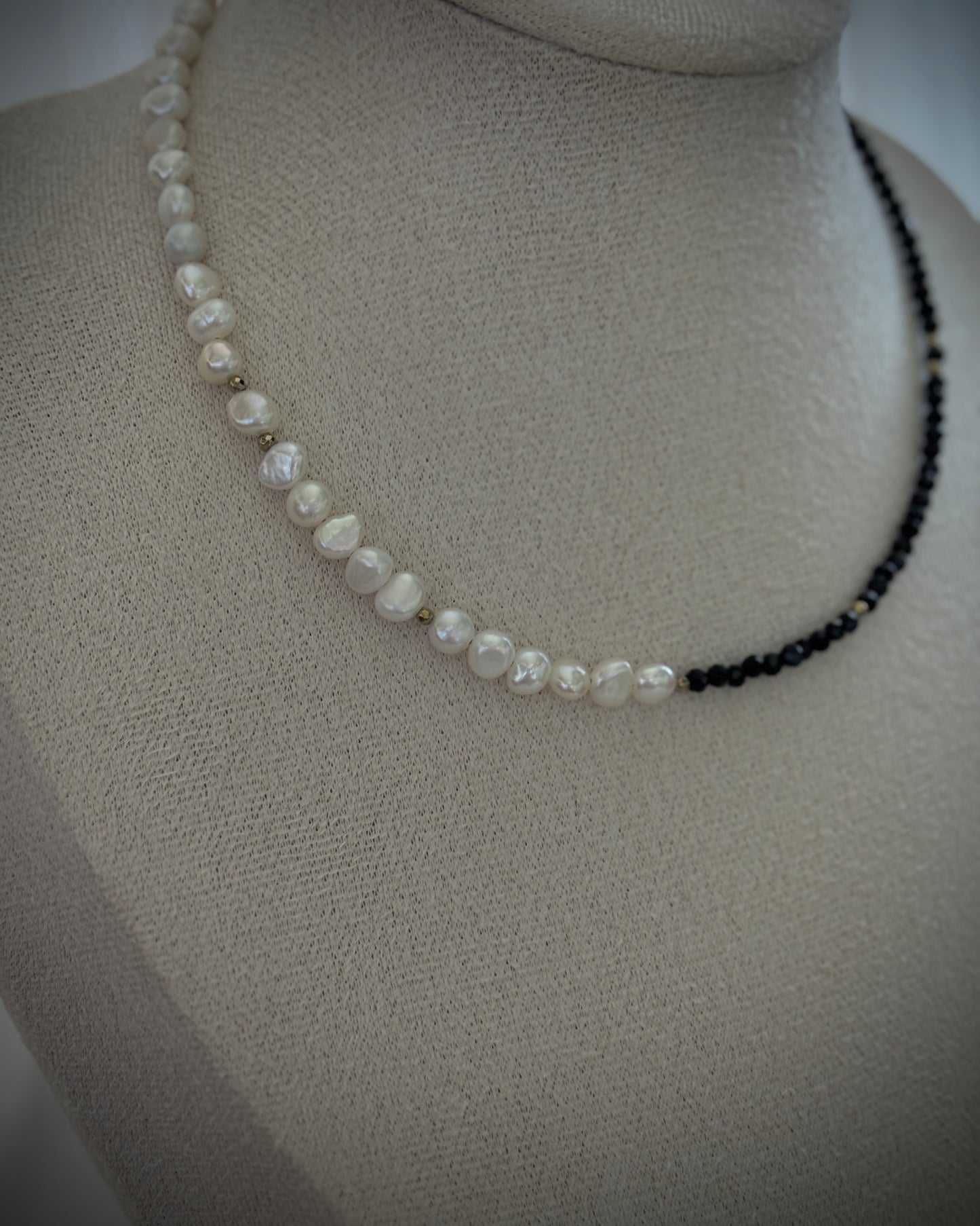 NEW Колие Moonlace